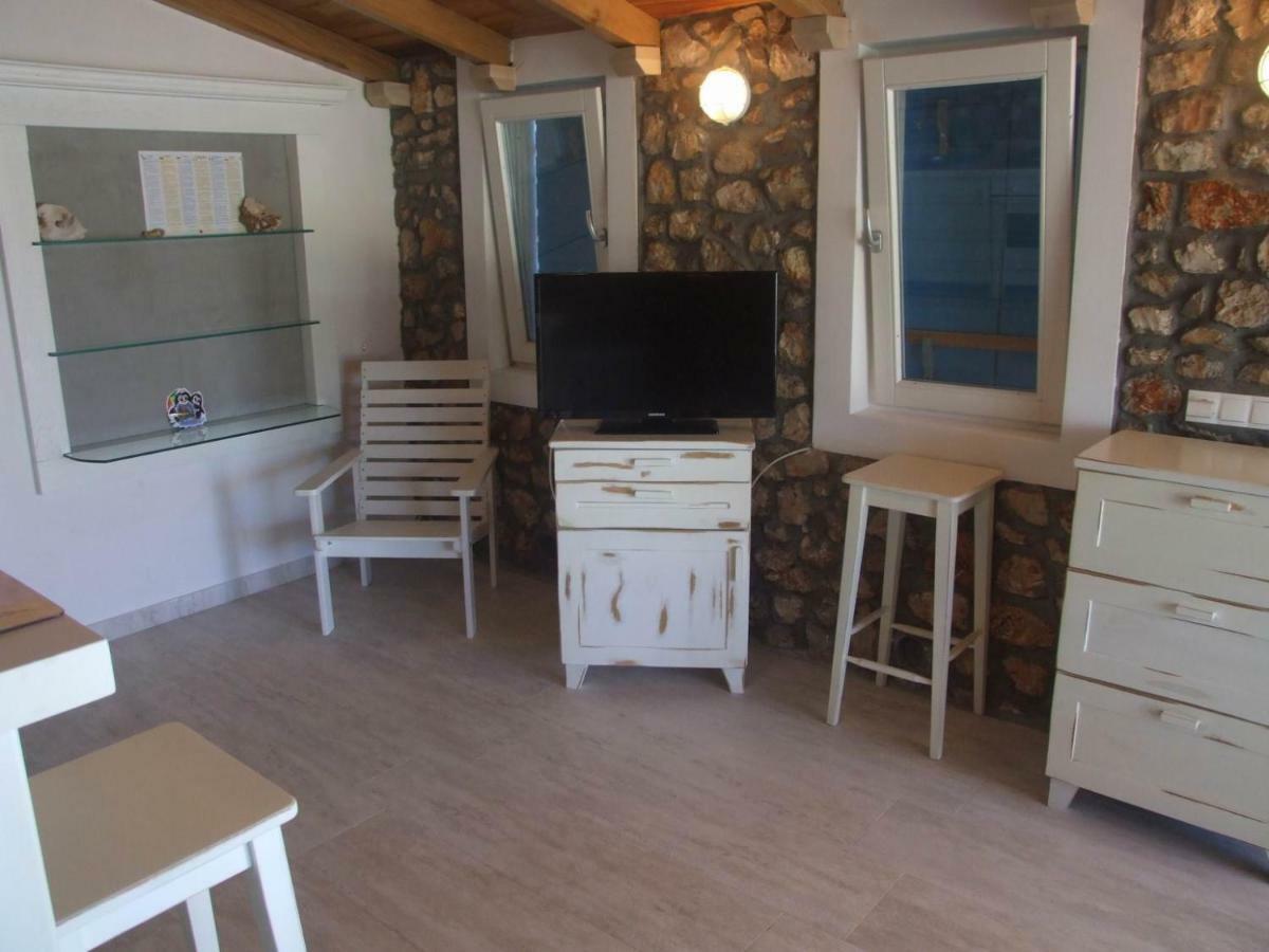 Stone House Marina-Sevid, 1 House-1 Apartment Dış mekan fotoğraf