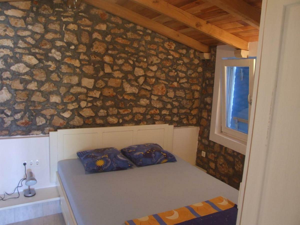 Stone House Marina-Sevid, 1 House-1 Apartment Dış mekan fotoğraf
